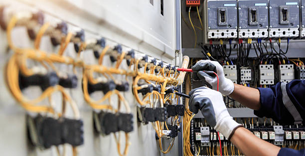 Professional Electrician technician working in Ladd, IL